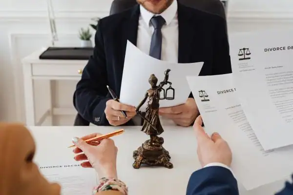 our fees Ryde from EH Mediation - image of couple in joint mediation meeting